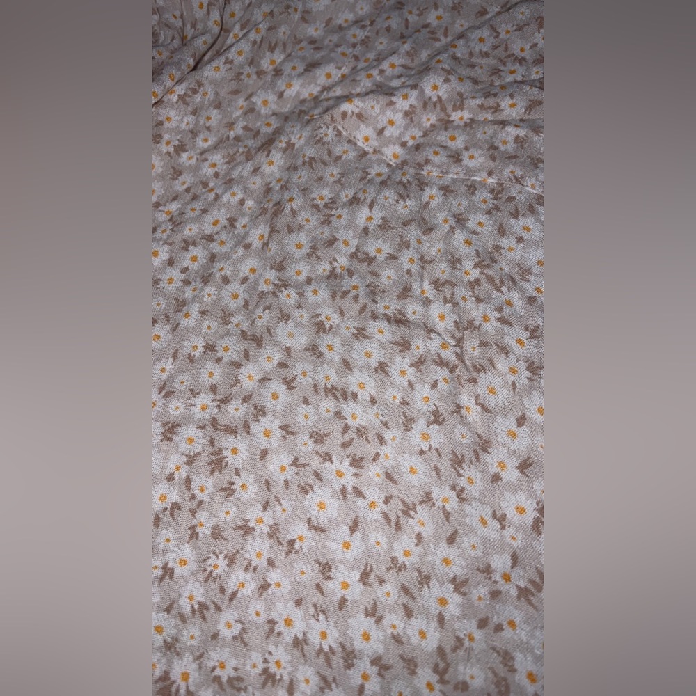 Medium button down shirt - Picture 3 of 10